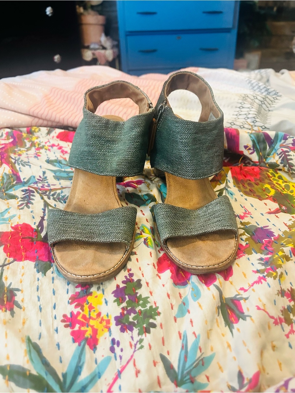 Tom’s Woven Open-Toe Women's Sandals Sz 8